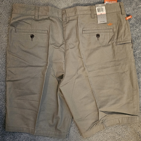 Men's Docker Shorts Classic Flat Front 40 NWT - Picture 4 of 4